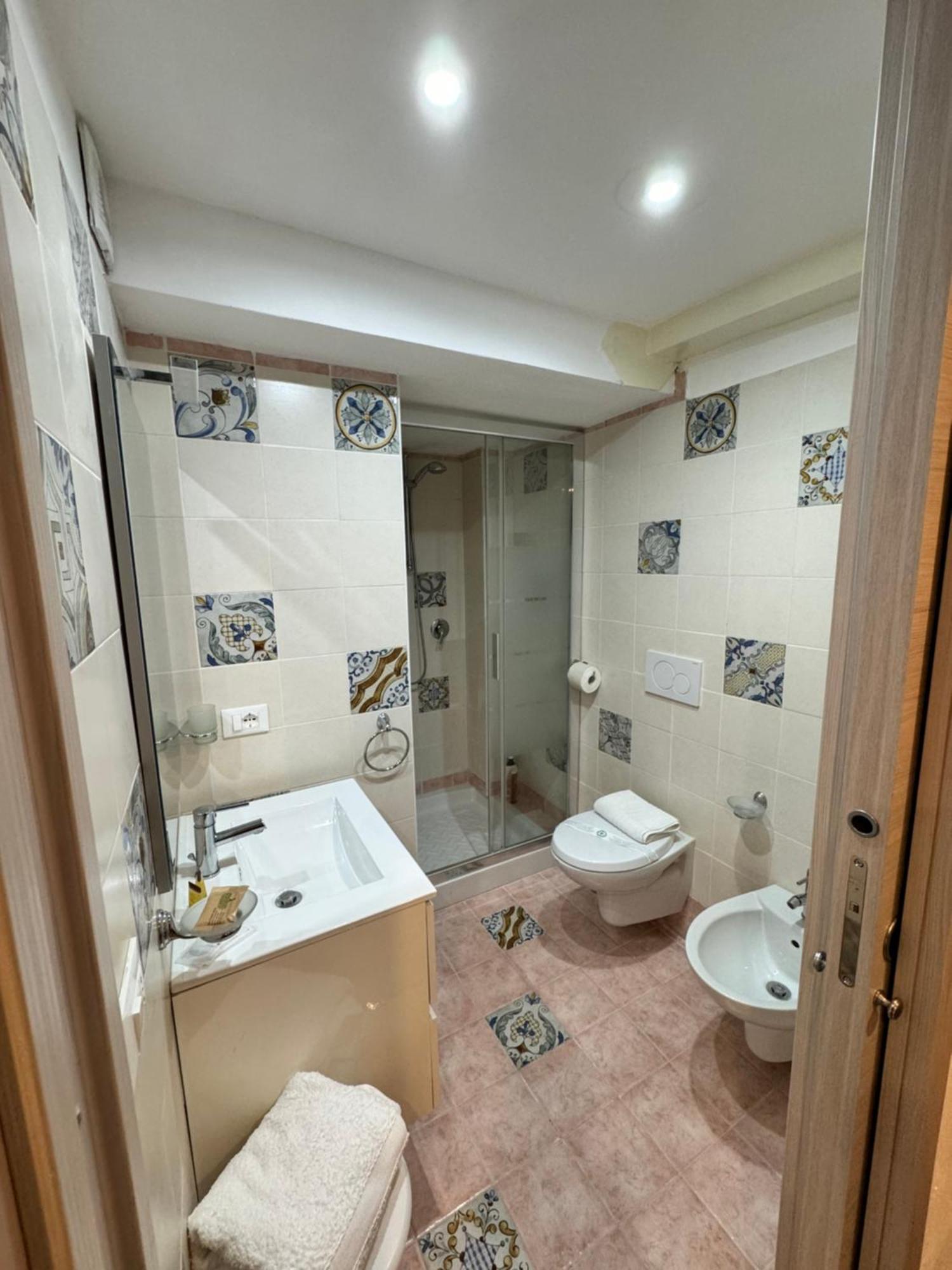 Taormina'S Sun Apartment Buitenkant foto