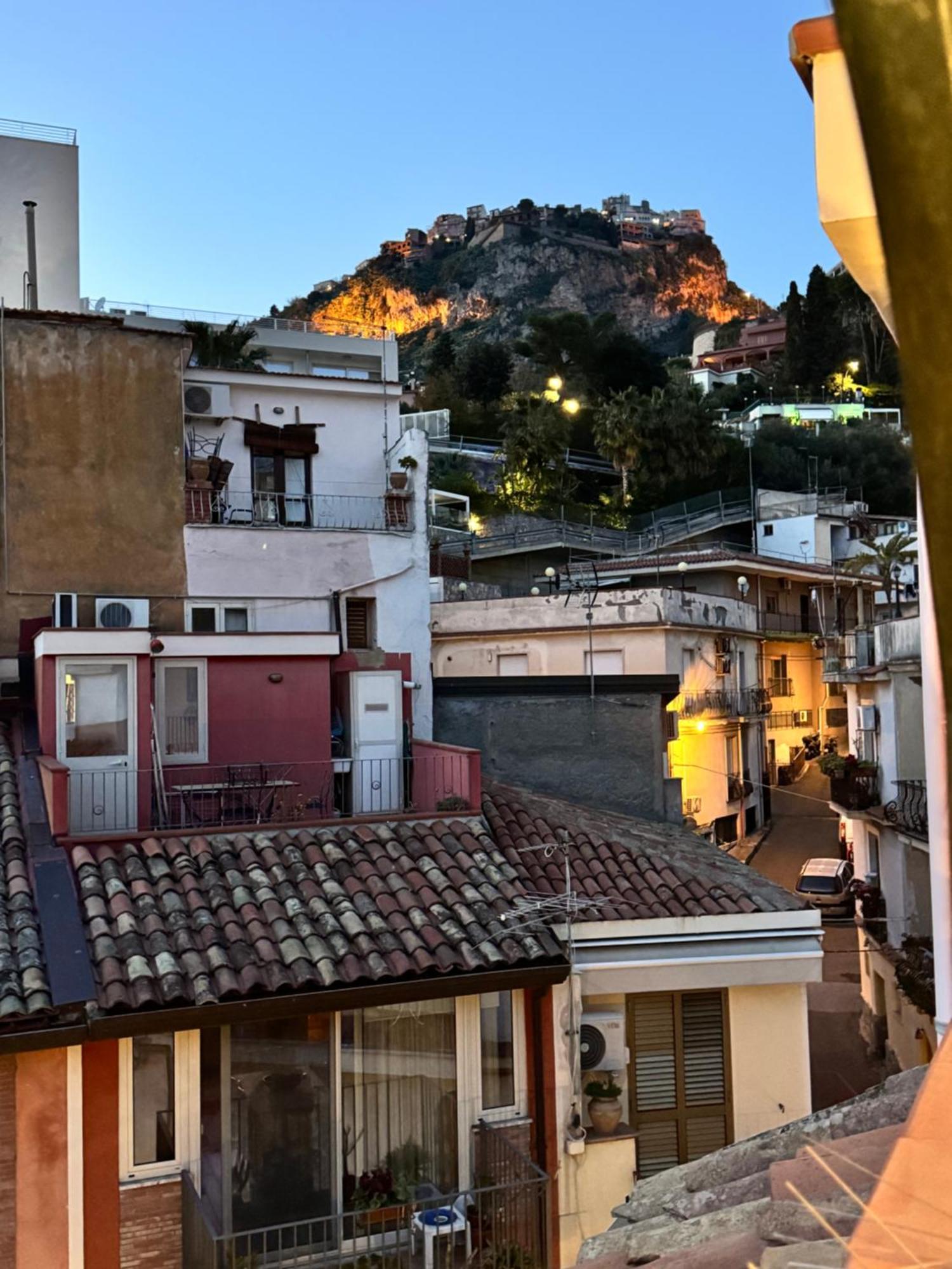 Taormina'S Sun Apartment Buitenkant foto