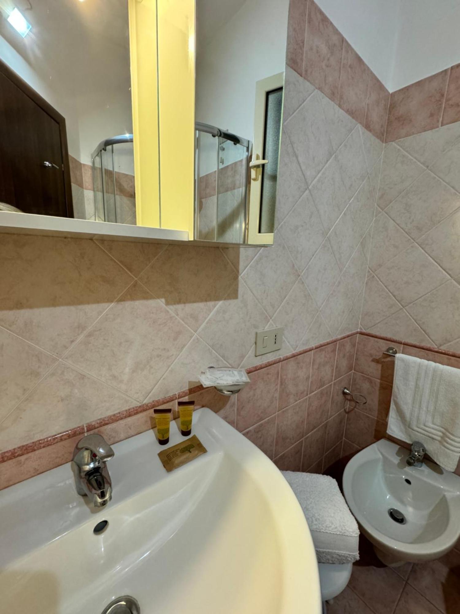 Taormina'S Sun Apartment Buitenkant foto
