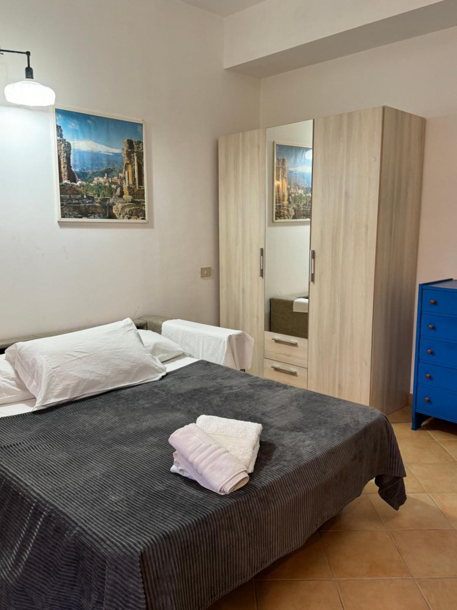 Taormina'S Sun Apartment Buitenkant foto