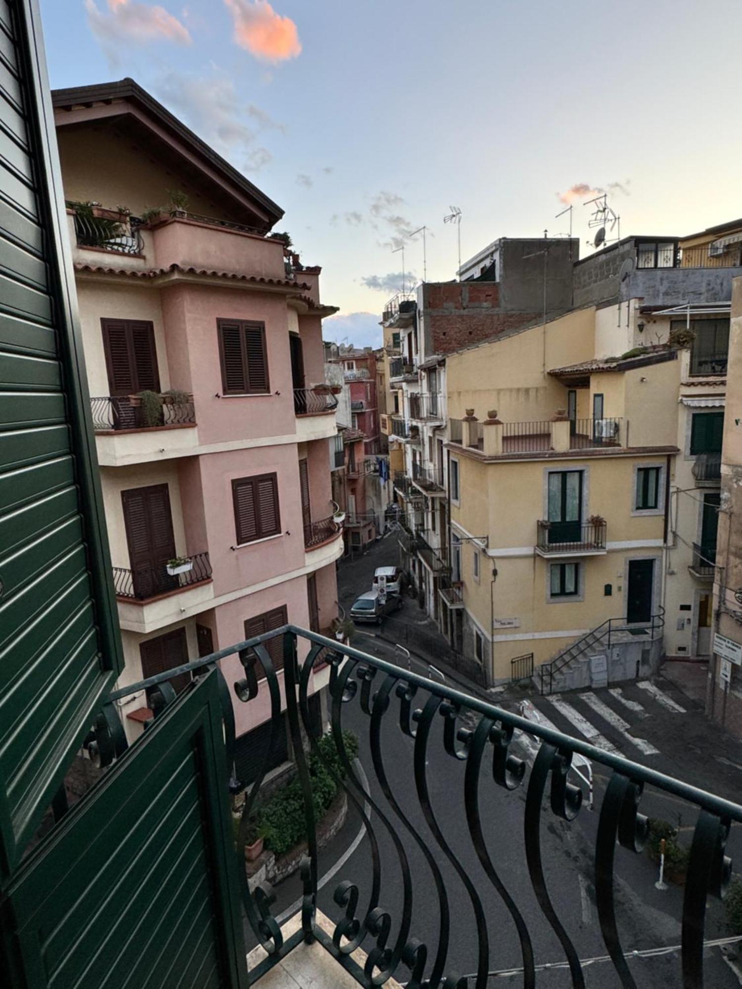Taormina'S Sun Apartment Buitenkant foto