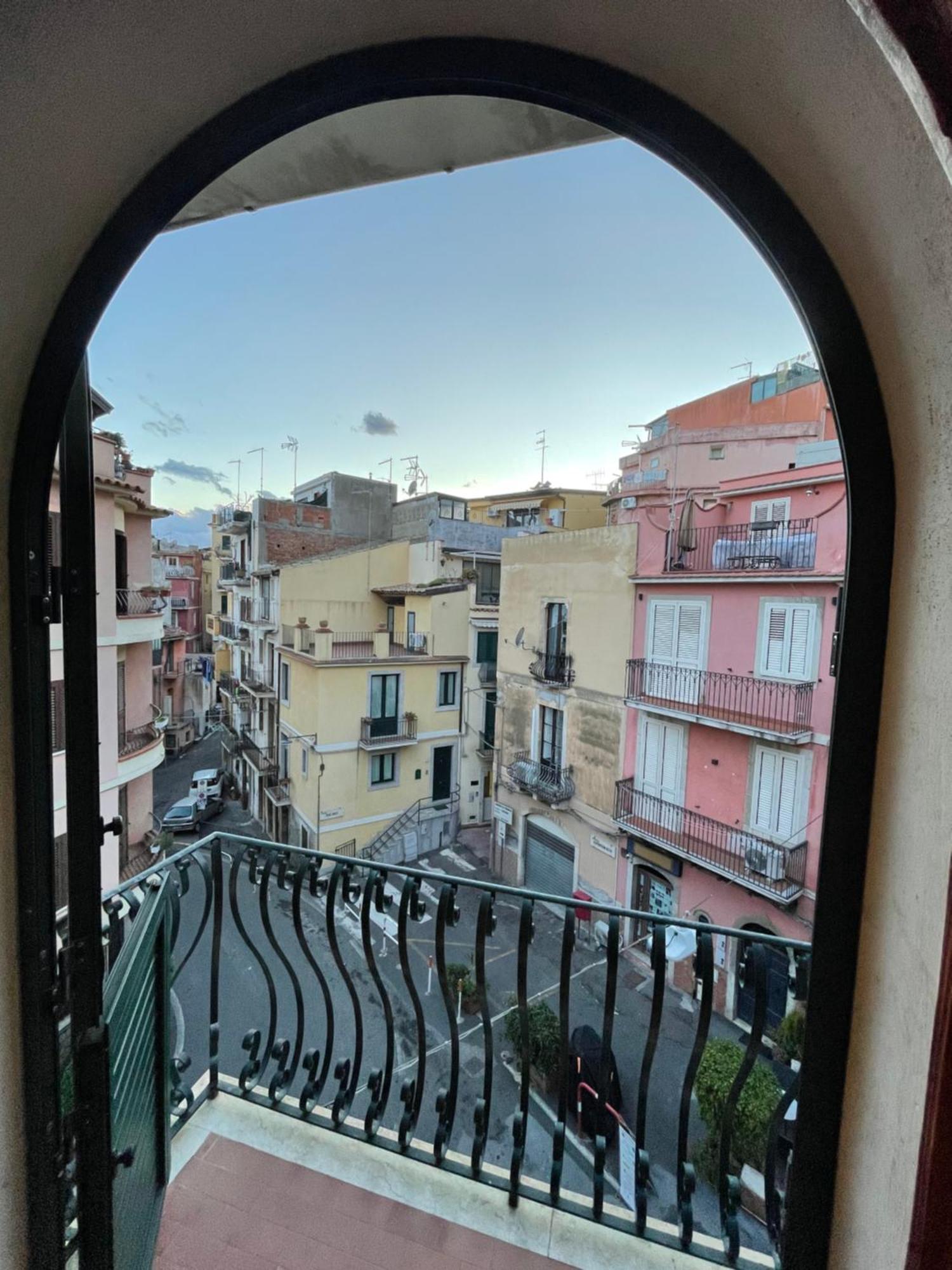 Taormina'S Sun Apartment Buitenkant foto