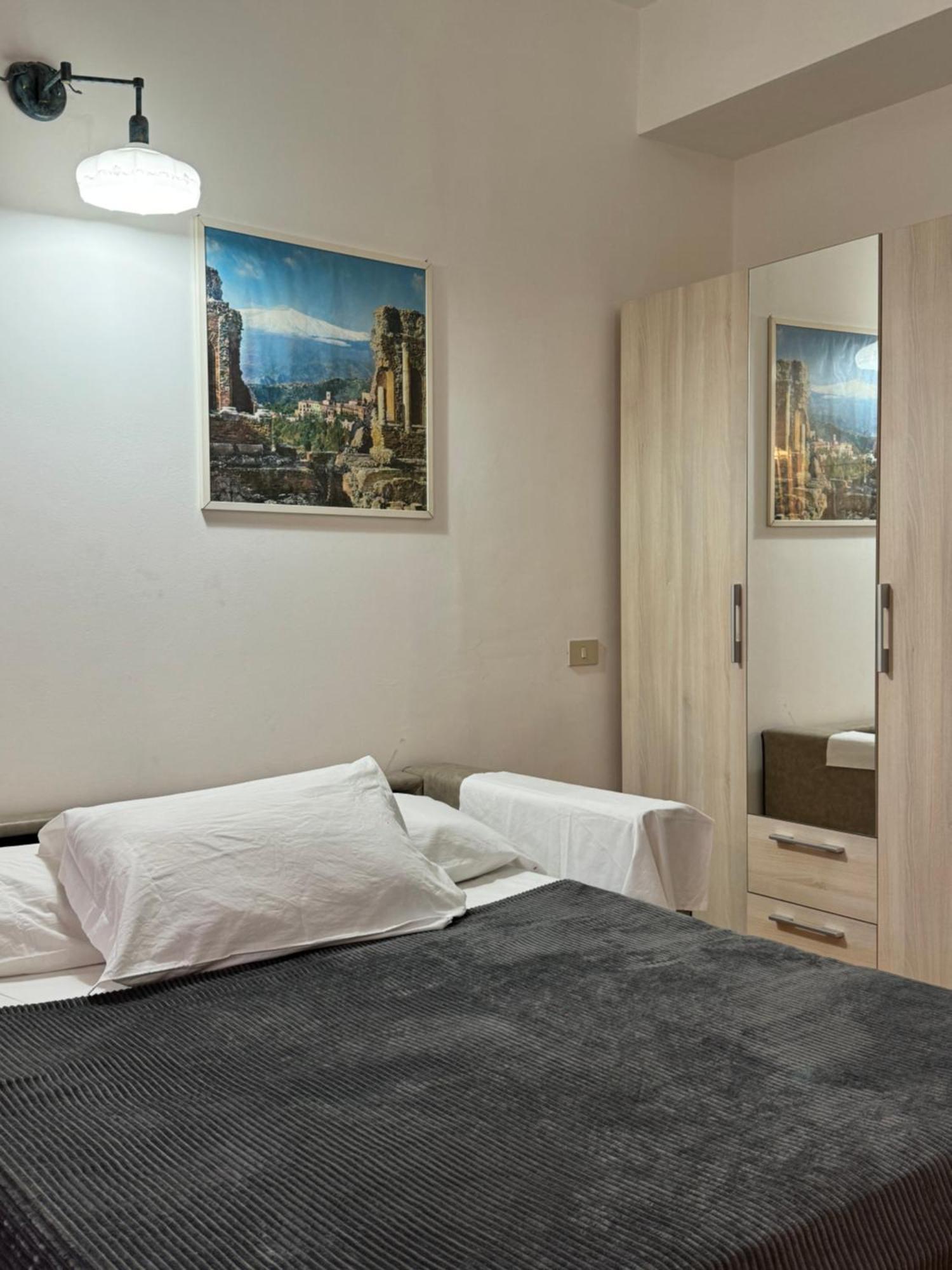 Taormina'S Sun Apartment Buitenkant foto