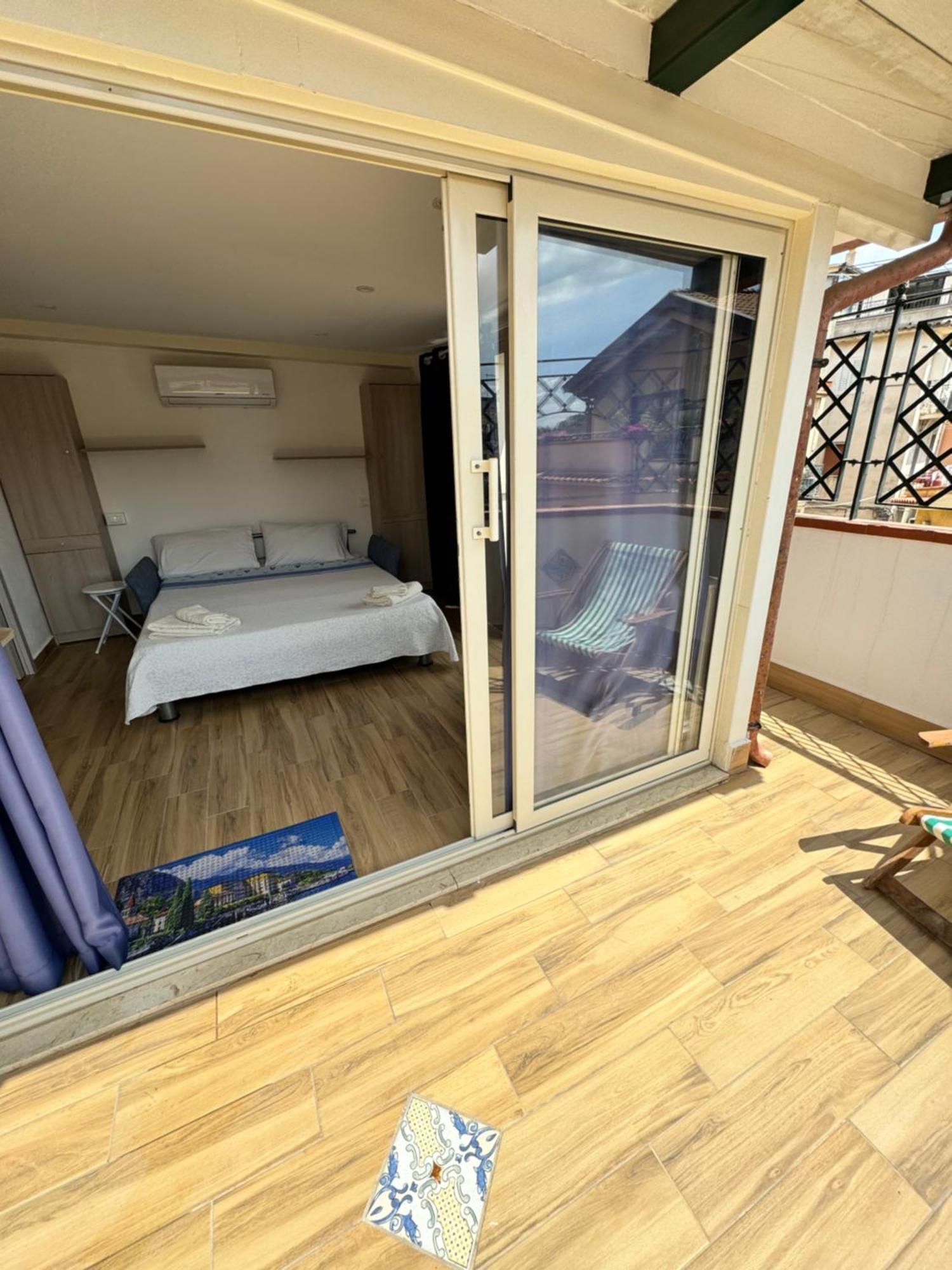 Taormina'S Sun Apartment Buitenkant foto